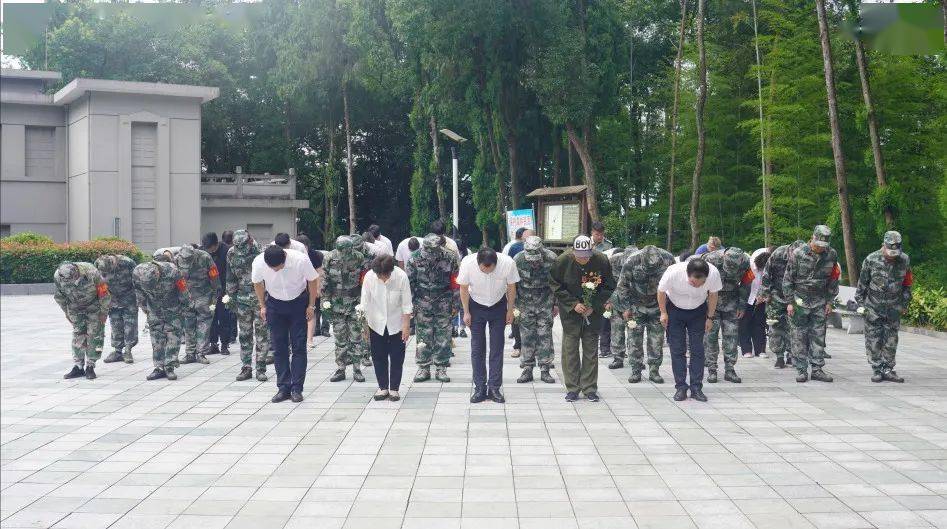 "龙泉市烈士英名录"碑揭碑!_革命