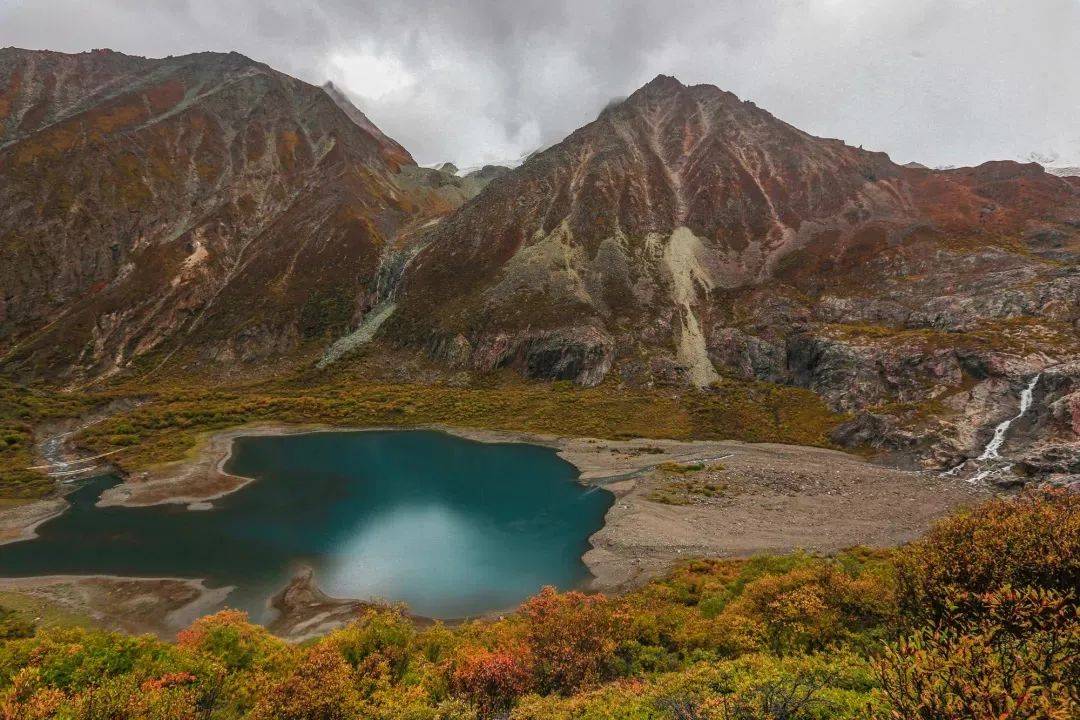 朗县的兔子湖因湖泊形状如兔子而得名来源/林芝市旅发局这还有文成