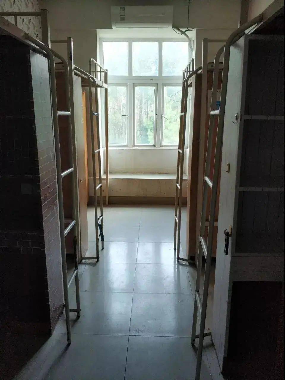 曝光广东37所本科院校宿舍这住的是酒店