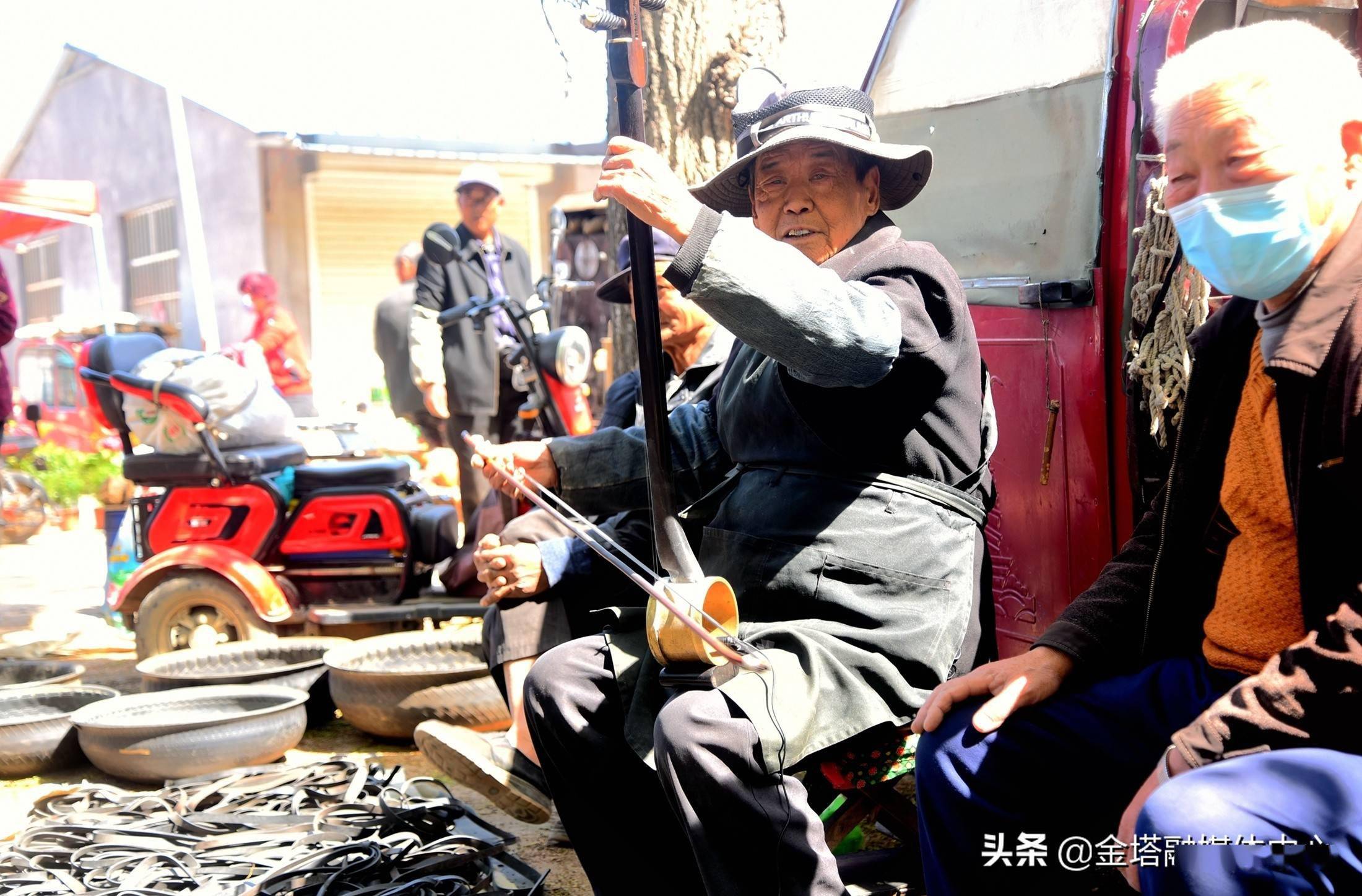 山东沂南农村大集承载乡村记忆