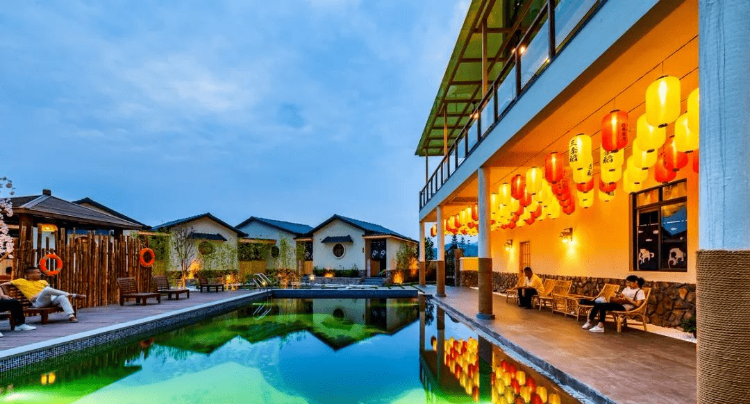 广州自驾15h清远一座藏在桃花源里的日式私家温泉民宿丨三季稻