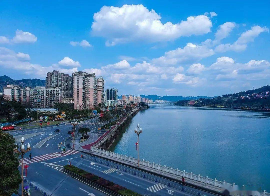 在全市城市建设发展大会上,市委,市政府指明未来雅安城市发展路径