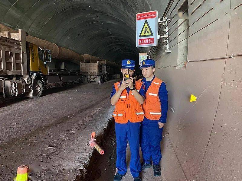 大理74隧道地下建筑环境应急通信如何保障这场训练揭晓答案