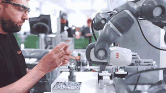 协作机器人哪个最好 327f358ff96441b0bb43b8095b918008.jpeg