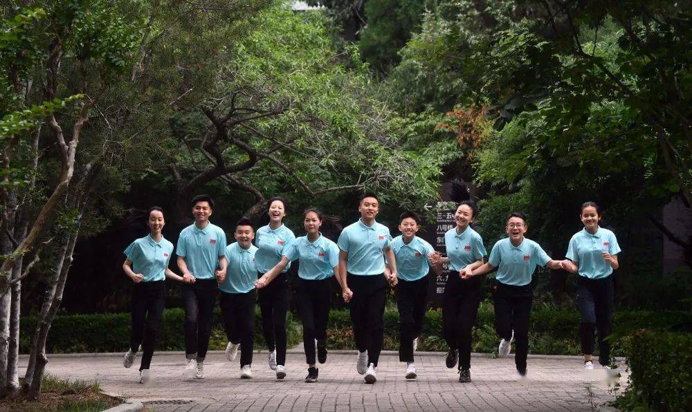 揭秘来了!4名领诵员是谁,如何被选上?千人献词如何千人齐声?