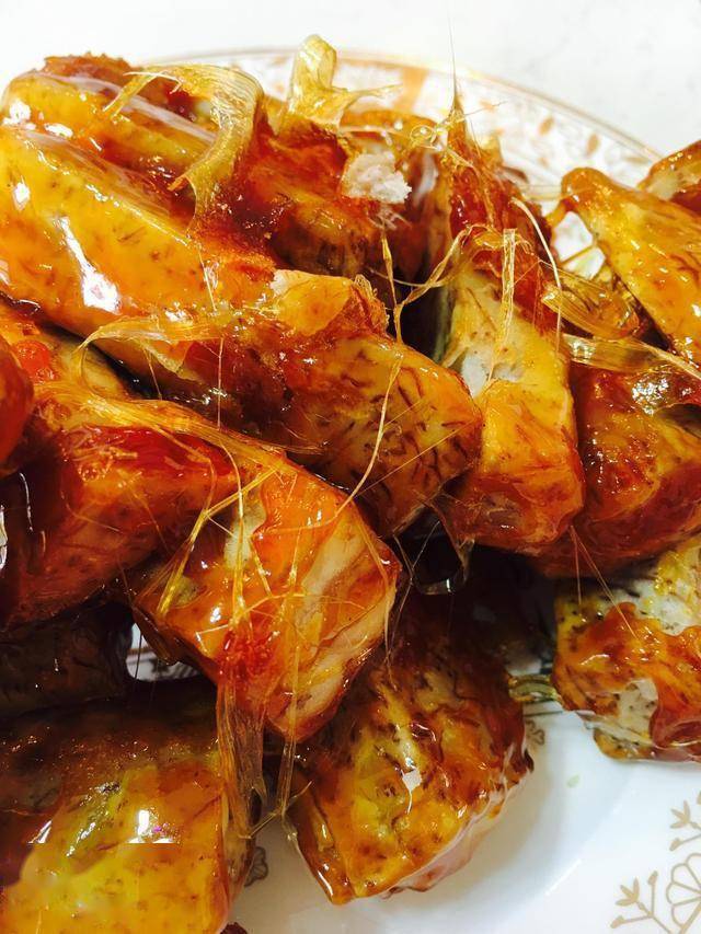 拔丝芋头吃起来酸甜可口值得试试