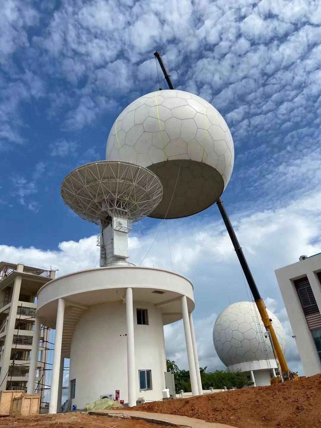 我们为卫星数据接收天线,戴一顶"帽子"丨观天测地_三亚