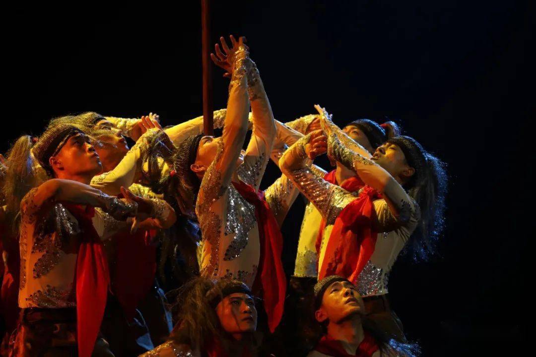 昨晚一条大河精彩上演