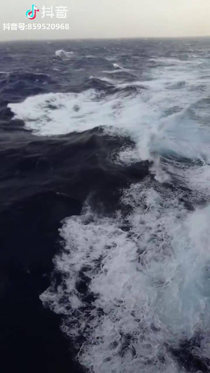 这才是真正的深海西太平洋的马里亚纳海沟是世界最