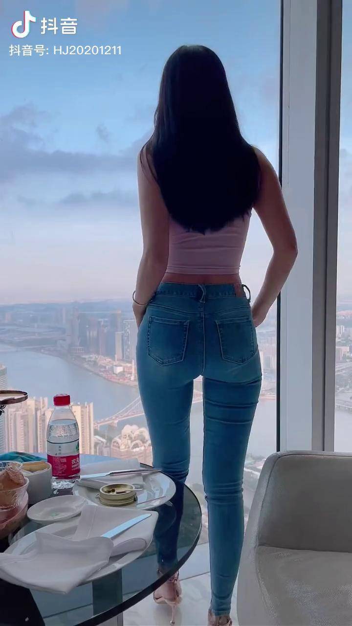 背影杀微胖才是极品