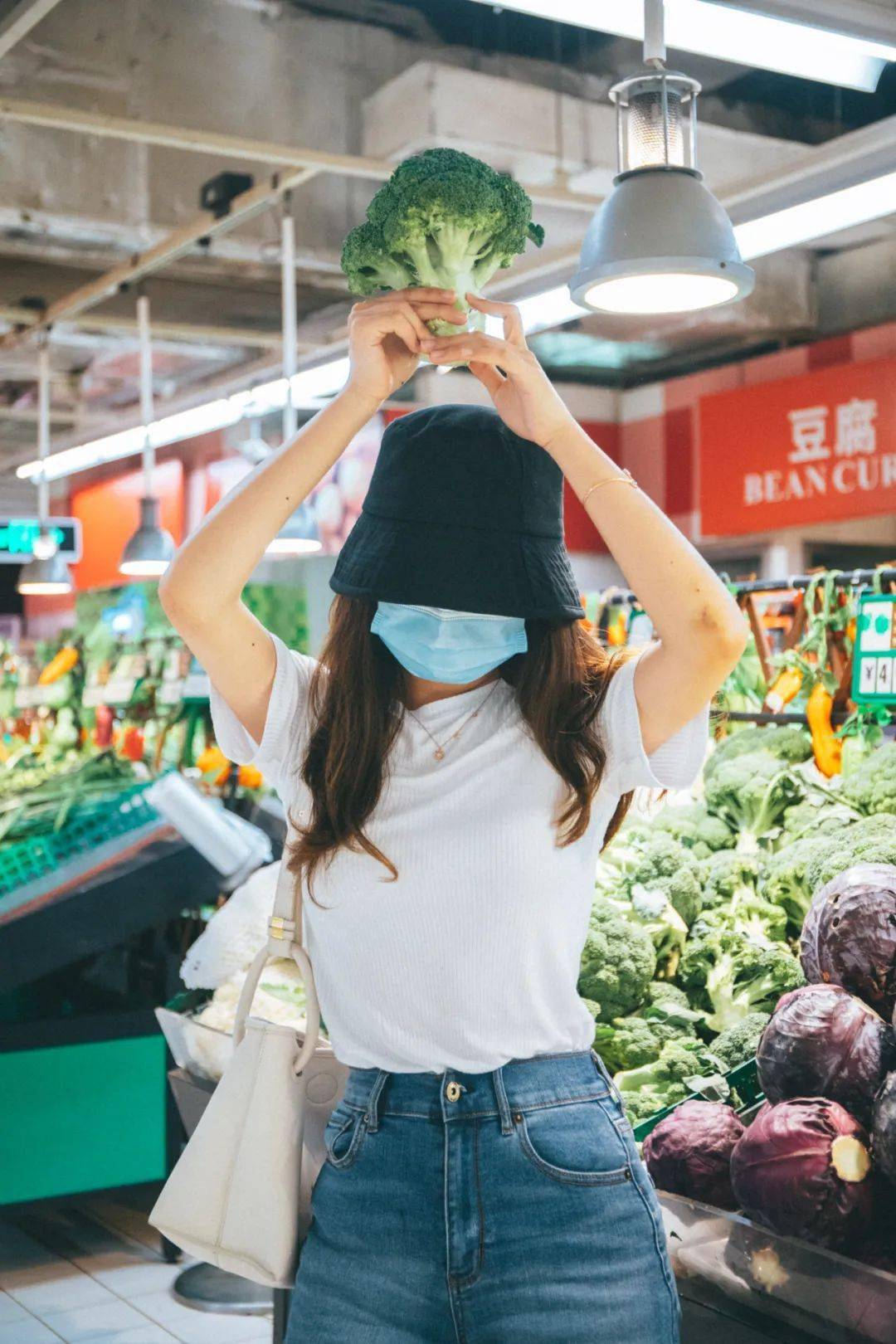 菜市场拍的时髦大片火了