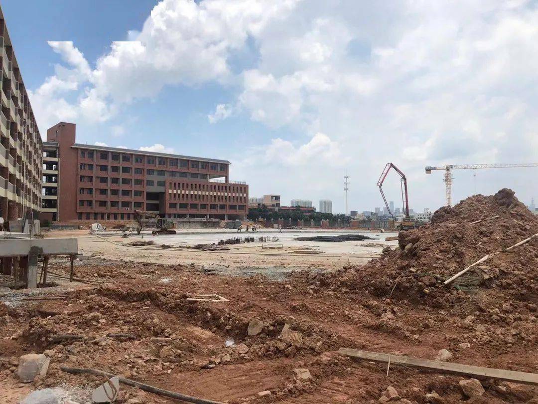 珠江花城的"均和小学",到底是个什么鬼?