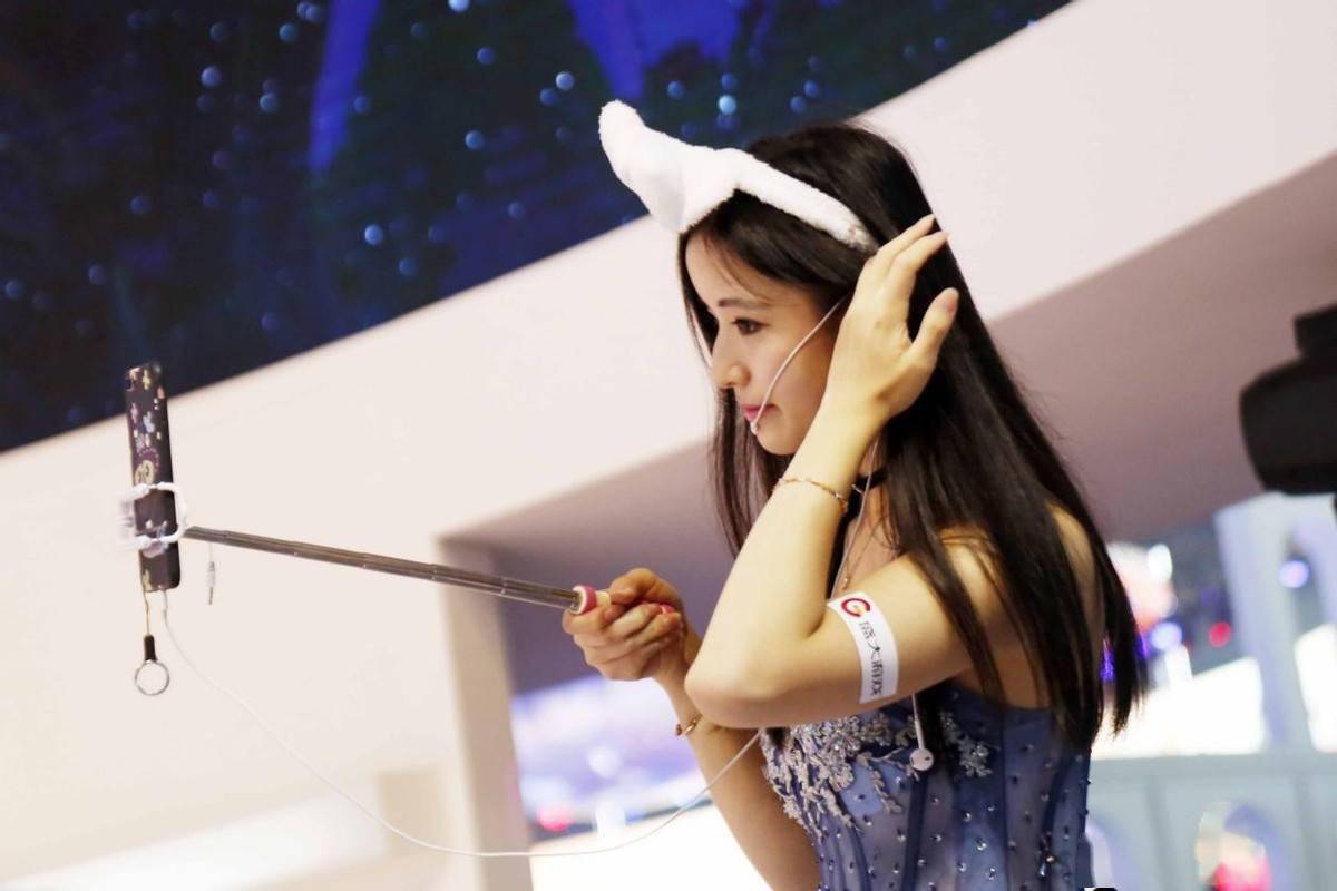 全民直播时代王者荣耀主播最多新人入行需要契机