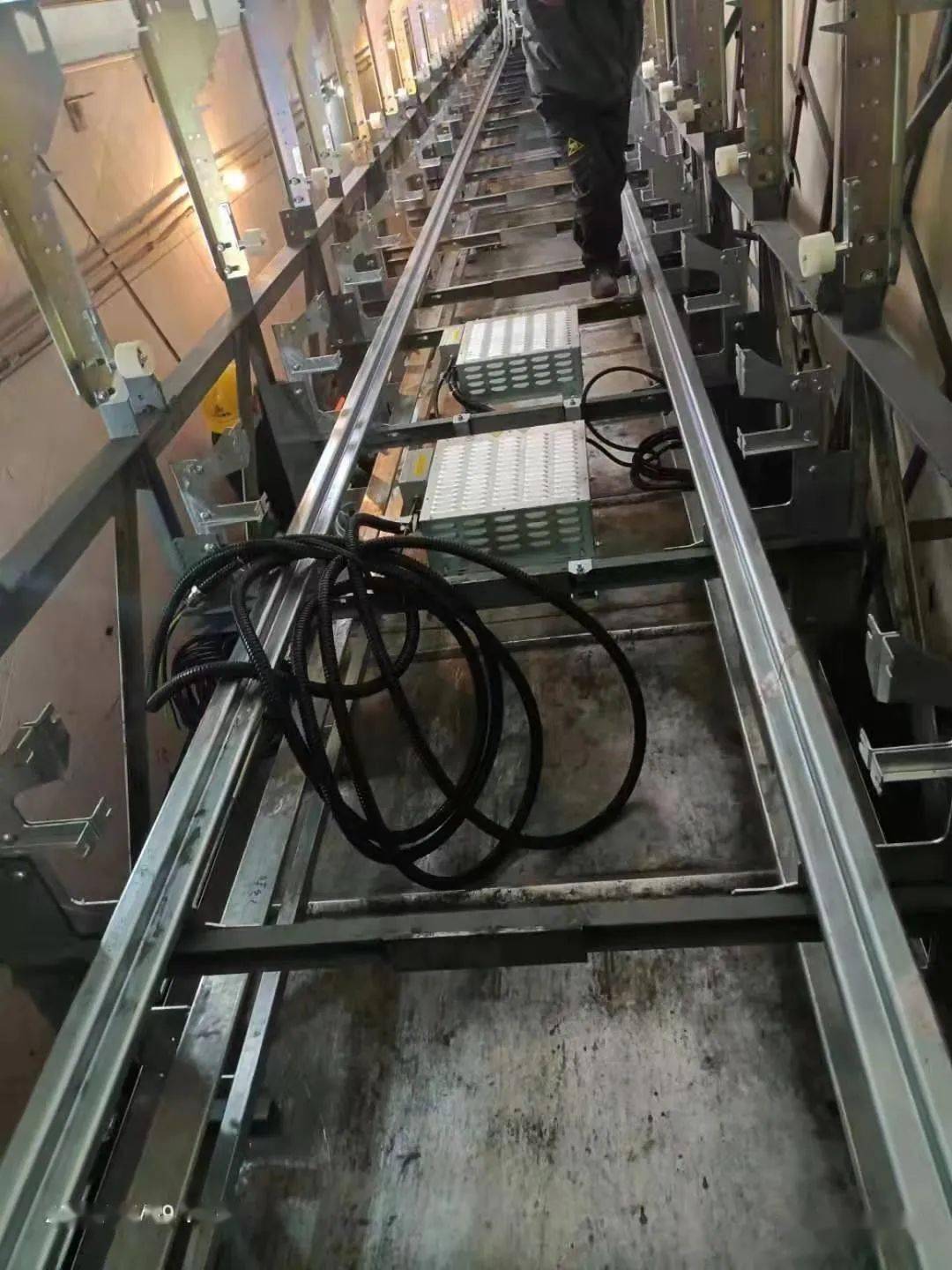 地坎安装,这样搞可以吗?在线等,急!_电梯