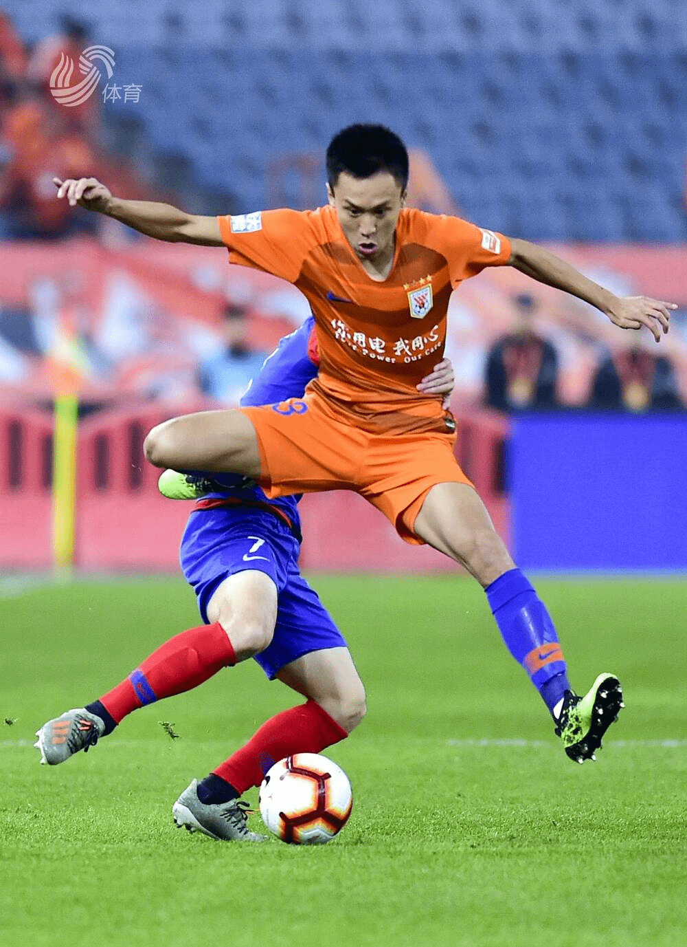 "爱笑的男孩"出镜!张弛介绍伤病恢复情况