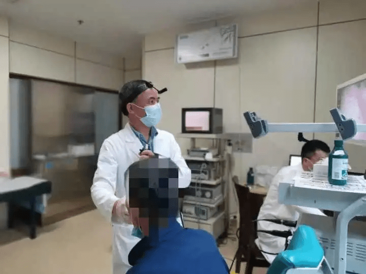 听力|空调房里吹了一夜！她突然发现，自己聋了