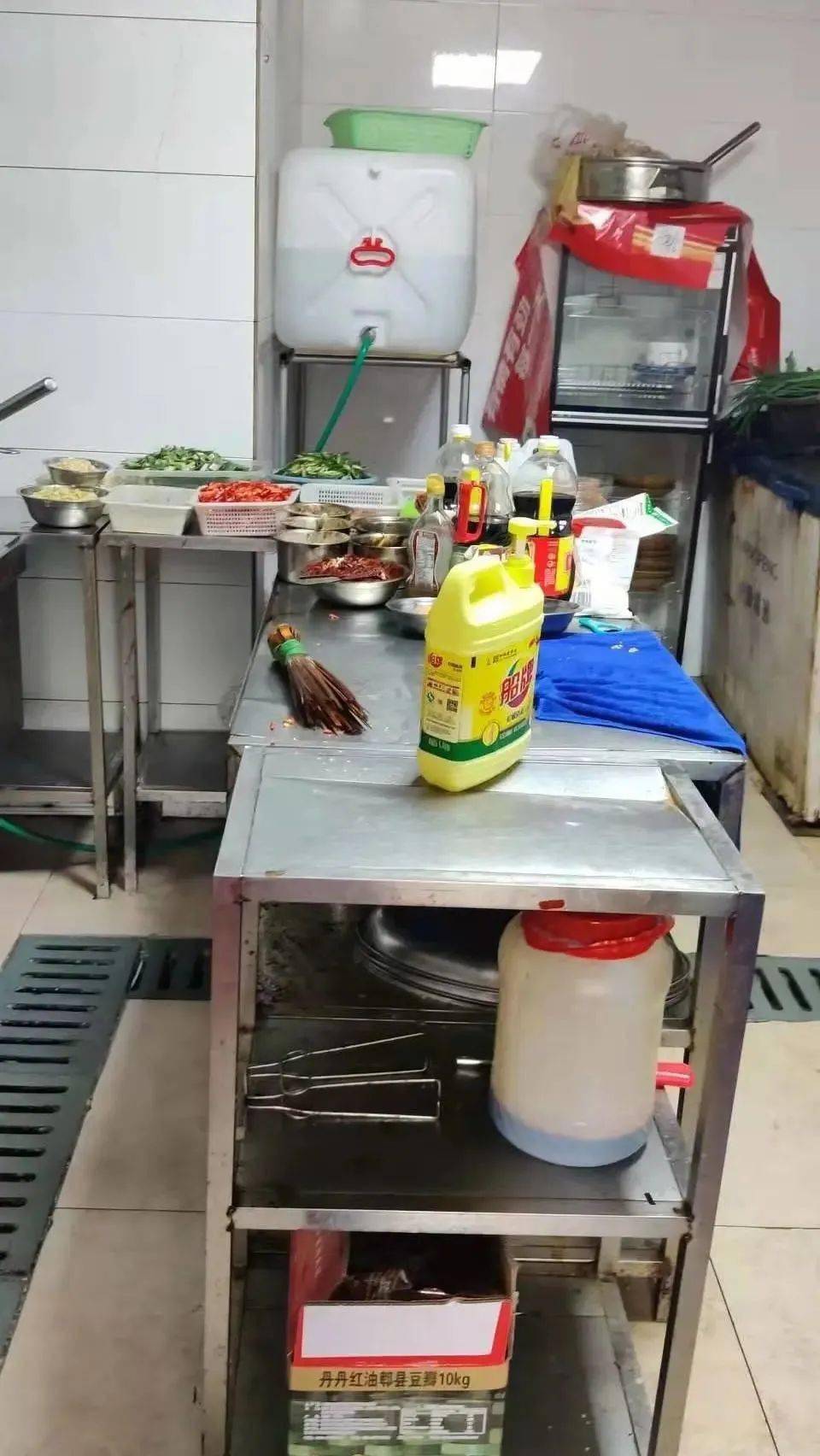 04 网店名称: 阿毛餐馆(保佑桥直街店) 05 网店名称: 湘之味湘菜馆