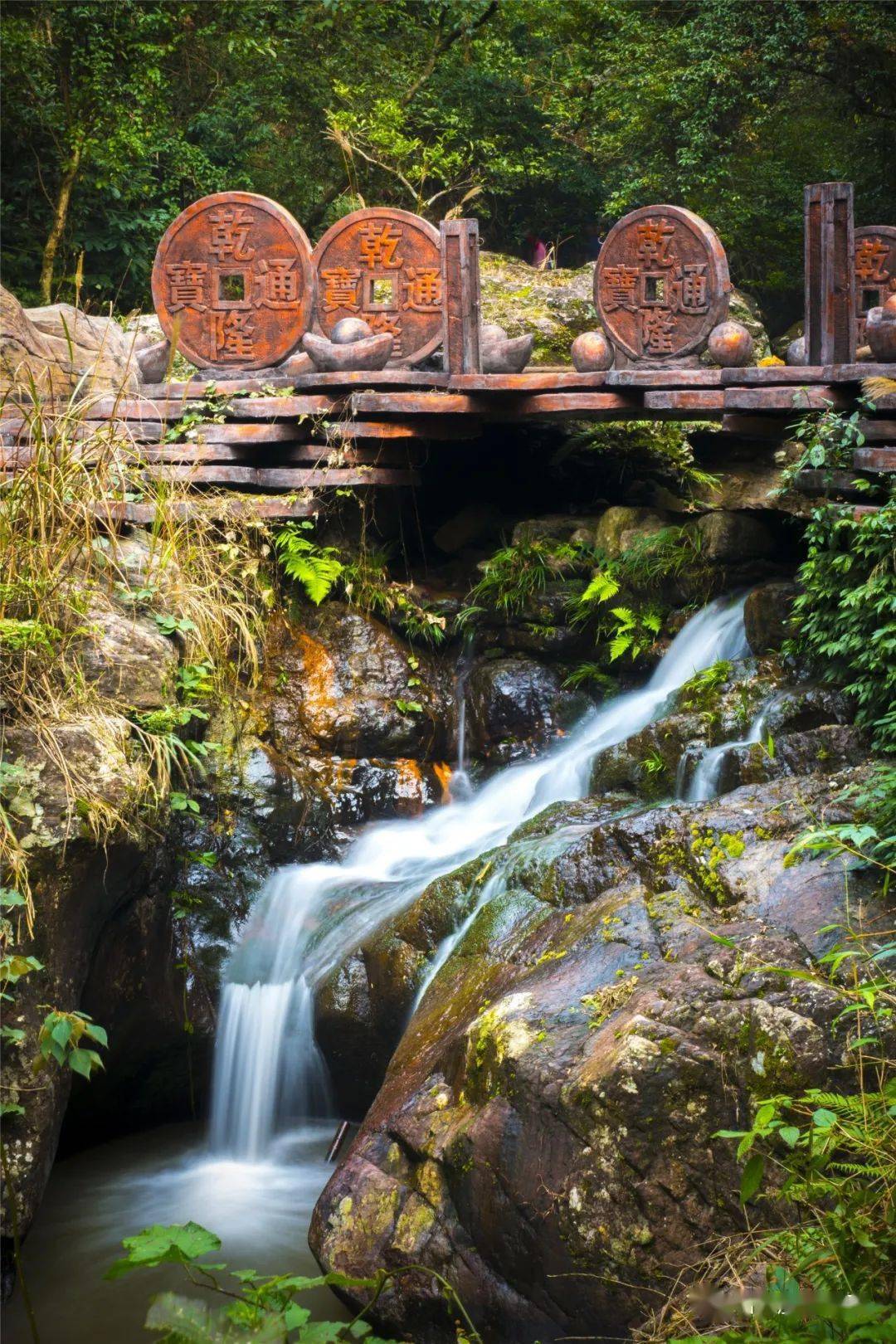 炎炎夏日恋上红溪