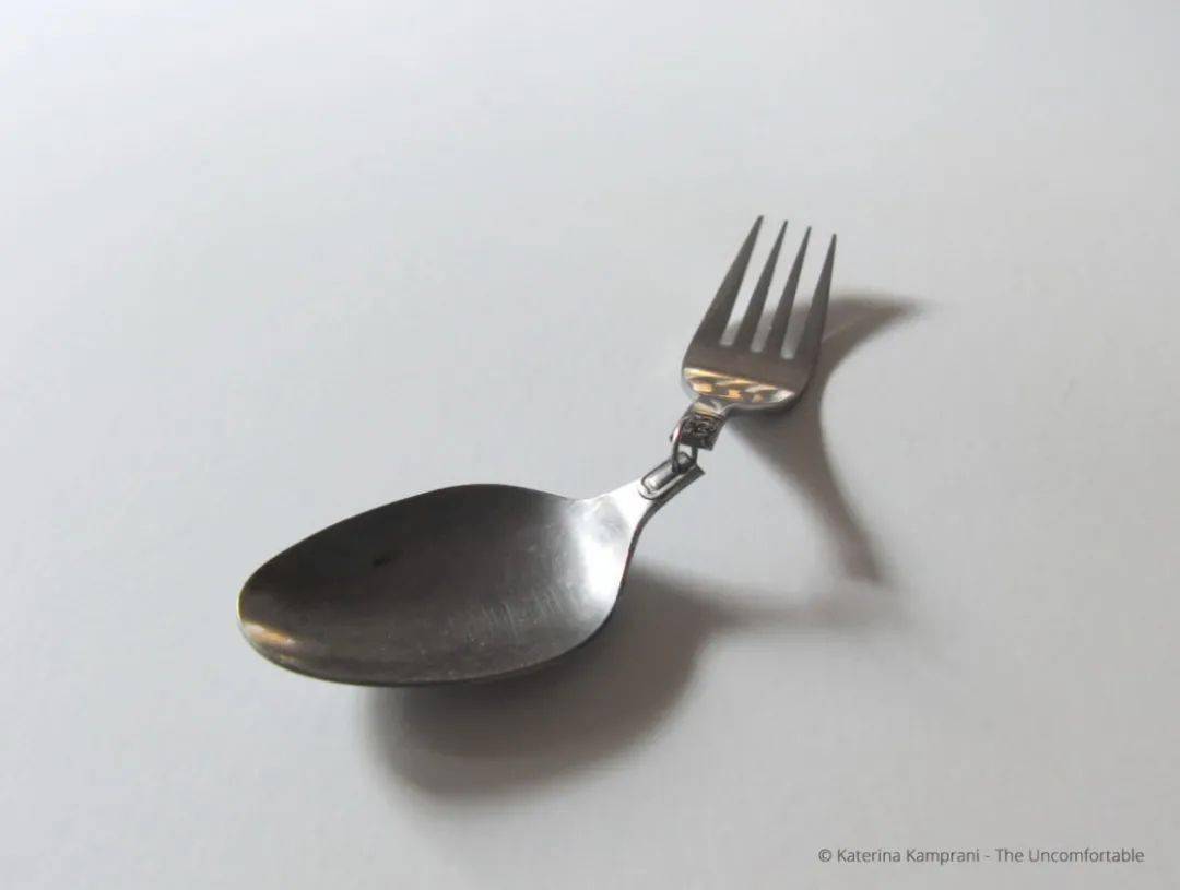 逼死强迫症的无用设计真的无用吗她说荒诞的设计反而让人思考