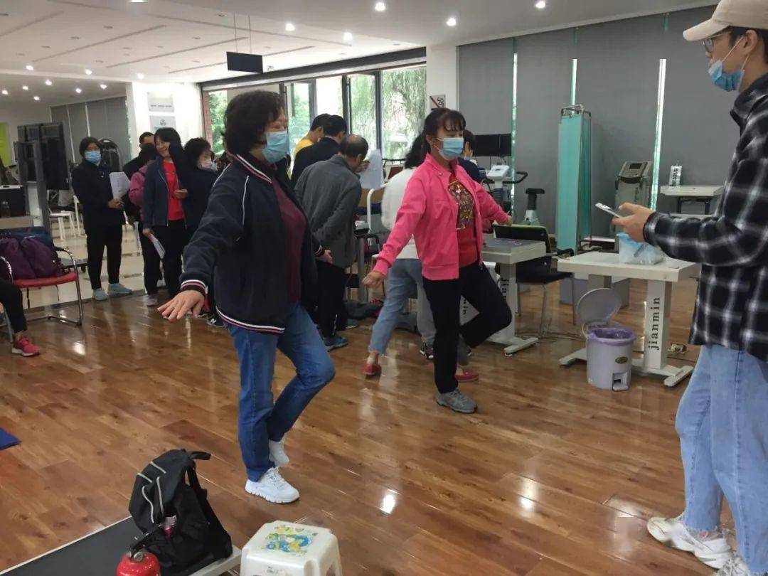 丁一|体医融合的成都实践(二)｜科学运动，让“暴走老汉”放慢脚步