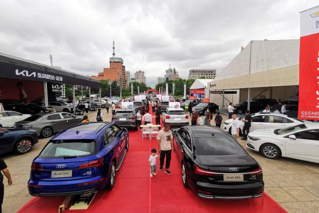 迎旅发 汽车总动员 0余款靓车在江滨等您来 撩 车展