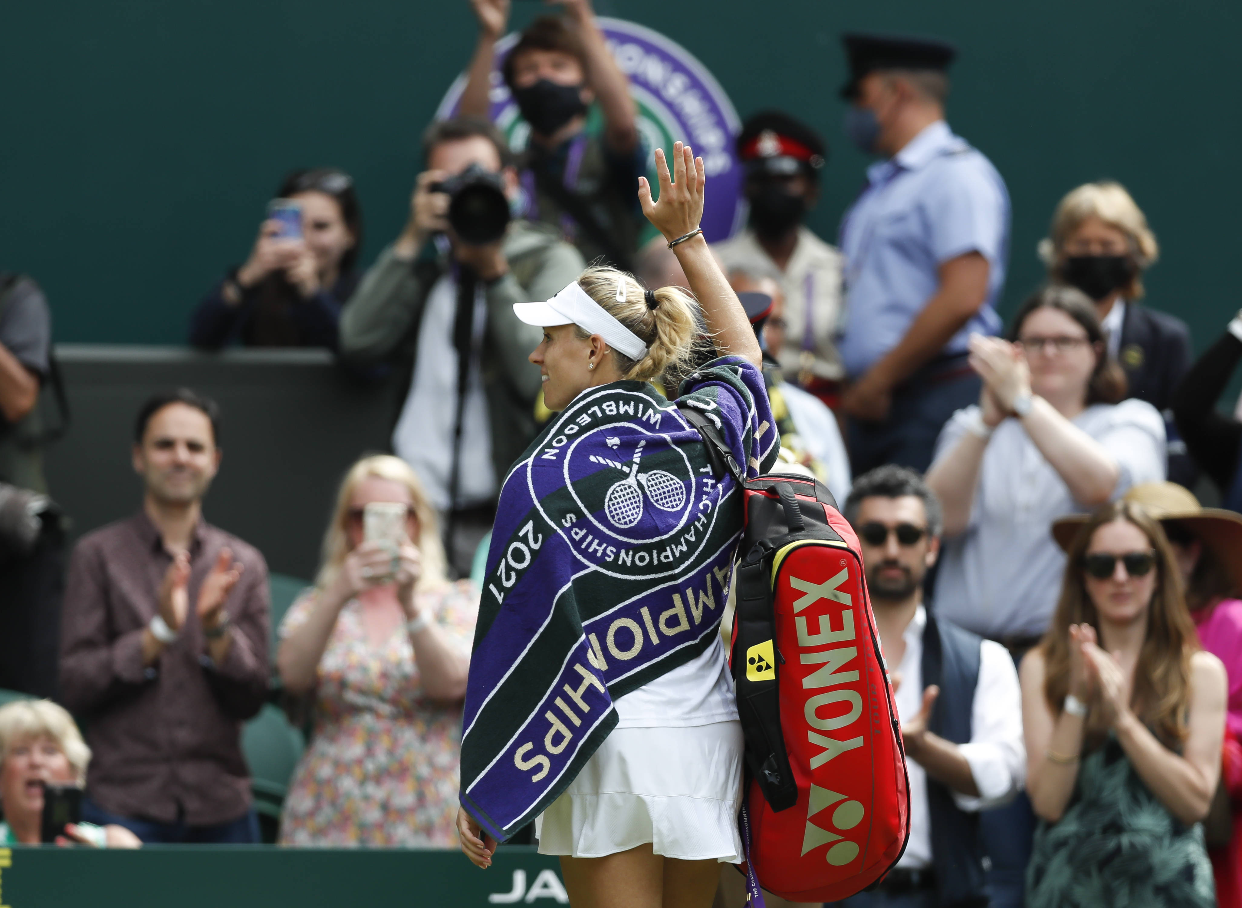 网球——温网:巴蒂晋级女单决赛