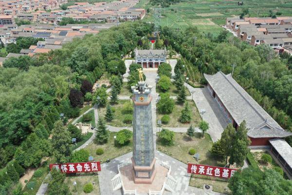 图为航拍的陵川县烈士陵园.新华社记者 马志异 摄
