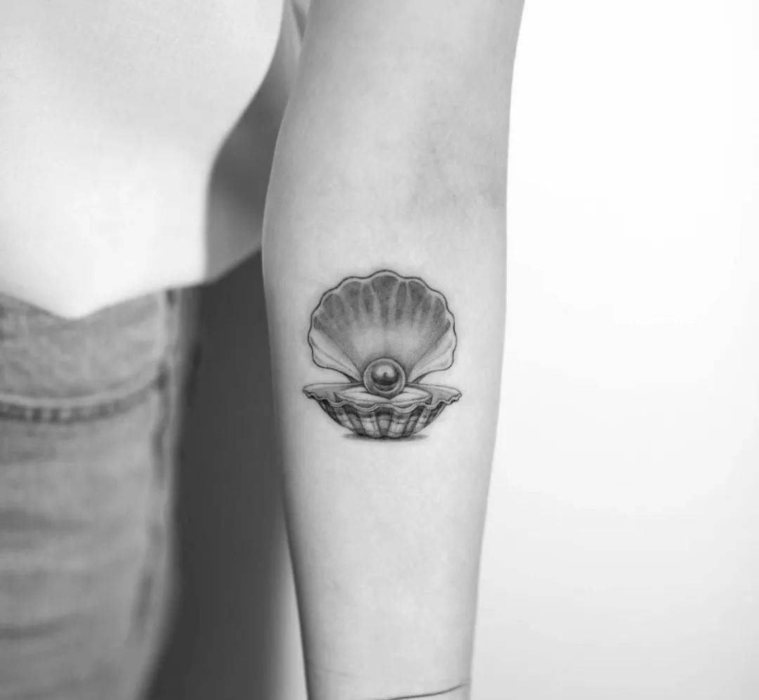 璀璨夺目的珍珠纹身