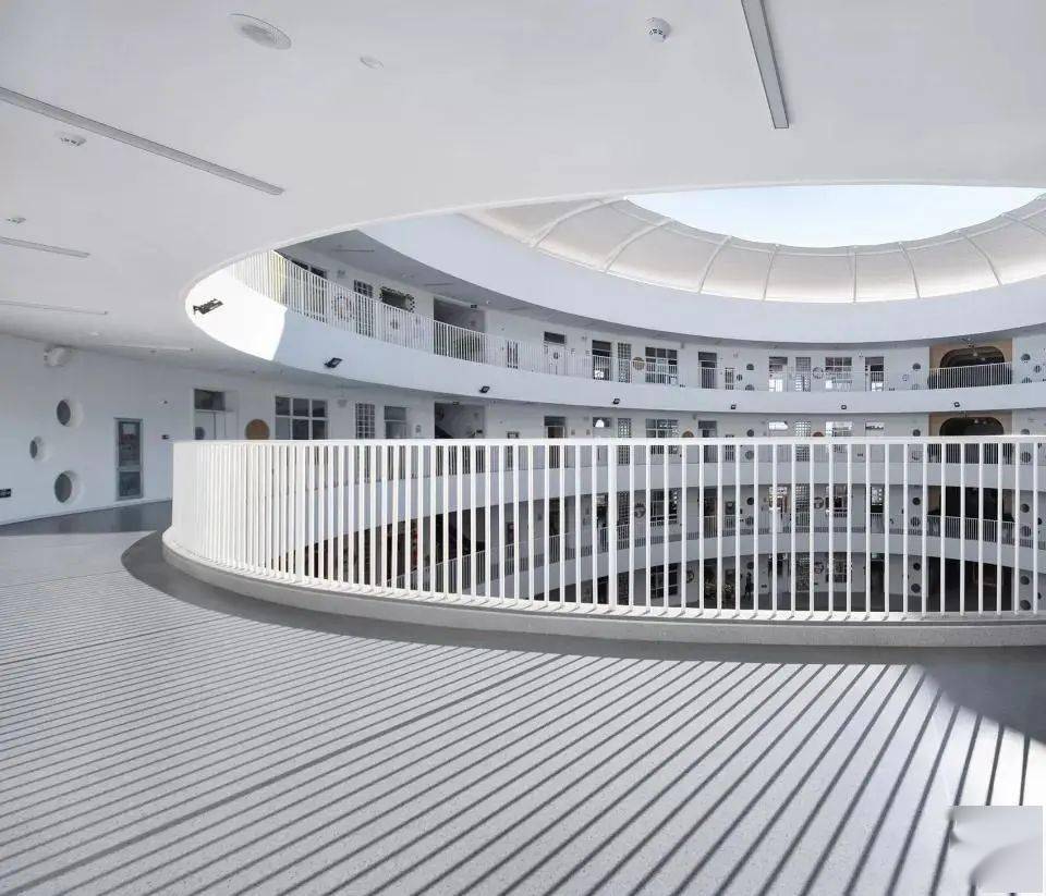 全球|周末不出门，带你去看全球10所特色幼儿园设计