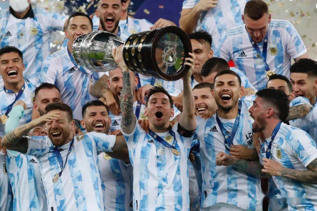 这个冠军也是34岁的阿根廷球星梅西,在成年国家队获得的第一个冠军