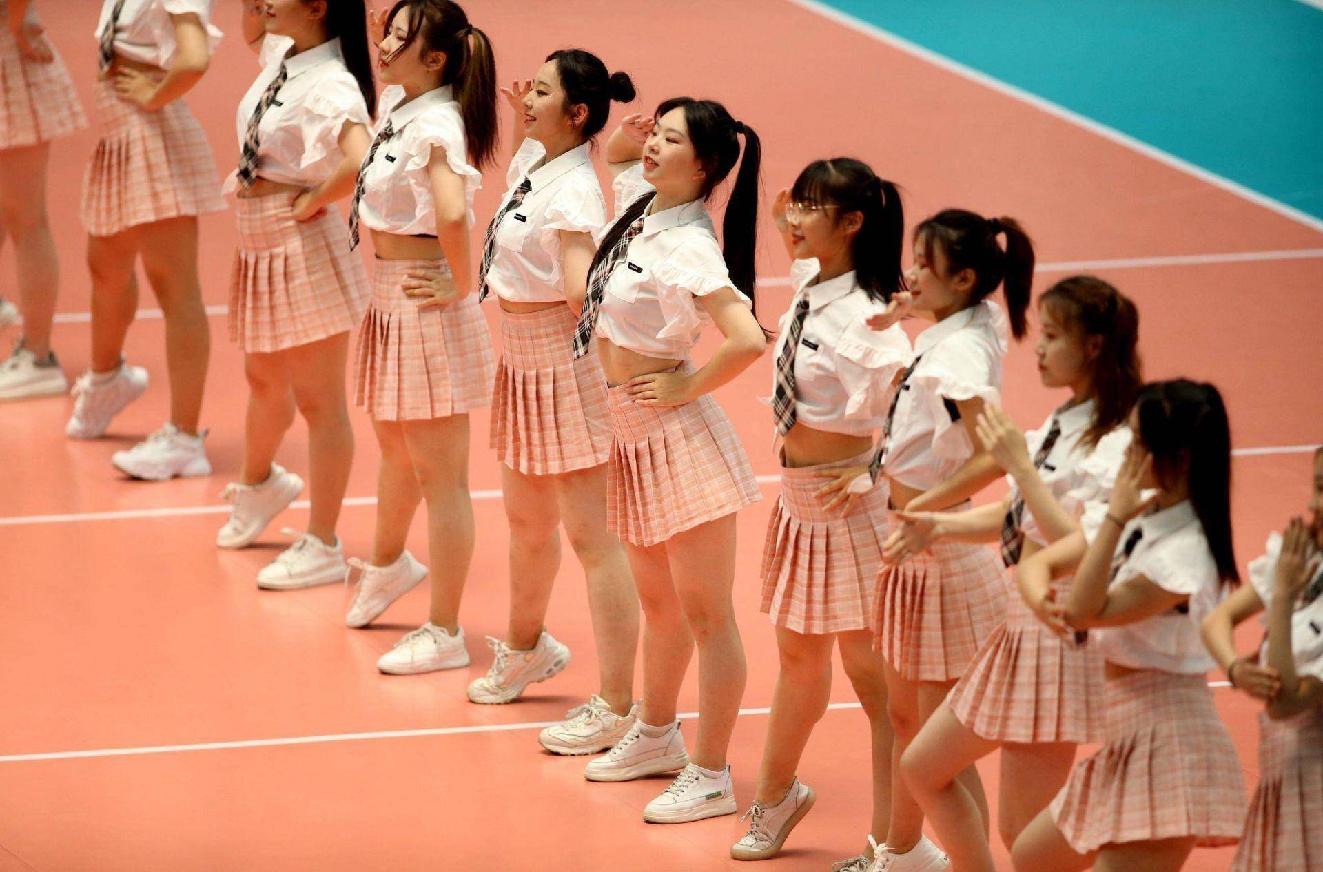 青春靓丽!直击全国学生运动会上的拉拉队