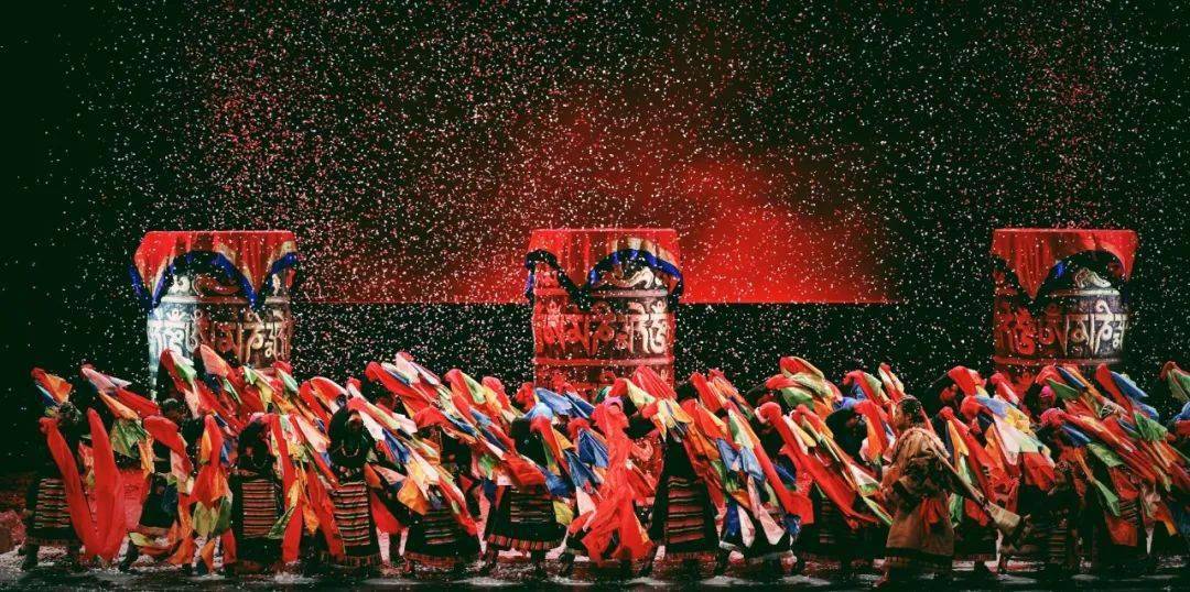 明日演出 ▏跟随杨丽萍的脚步探索云南"秘境"——舞剧《云南映象》