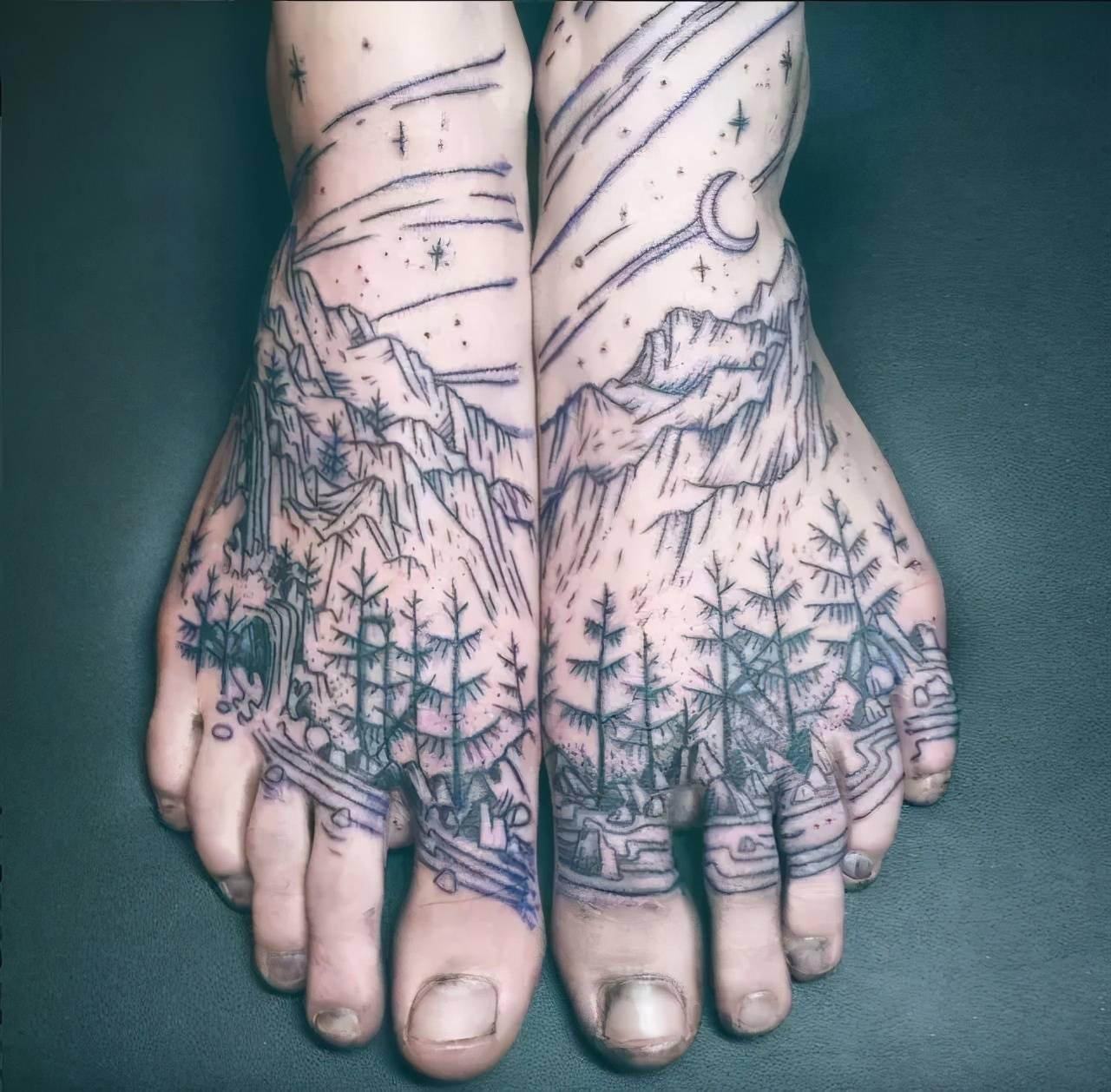 喜欢暗黑纹身风格的爱好者这个宝藏纹身师可别错过