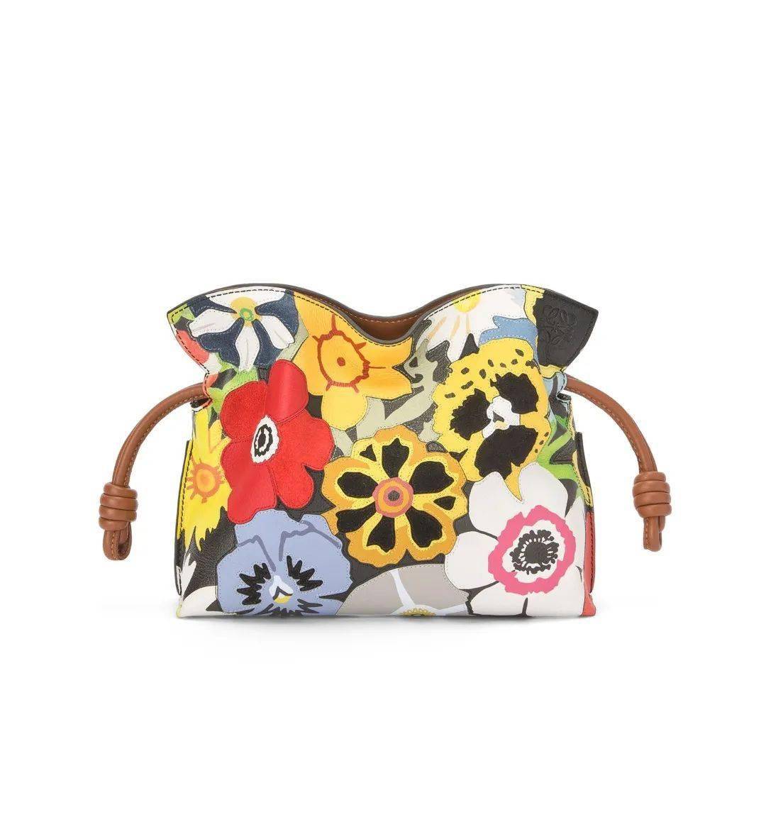 loewe 秋冬第一波新品,千元带走最新款老花饭盒包