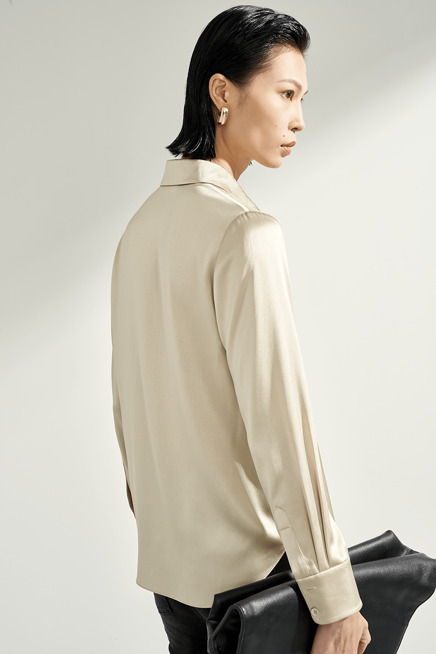 三石一澜衬衫很百搭