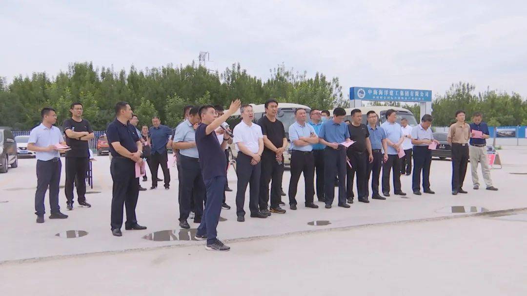 李富强一行先后到华阳产业园,瑞丰集团,亿利源清真肉类有限责任公司