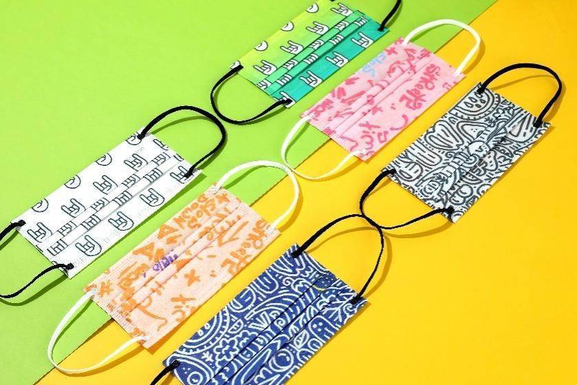 购时髦:口罩已成时尚单品,能戴出哪些花样?|封面天天见 逛姐出街