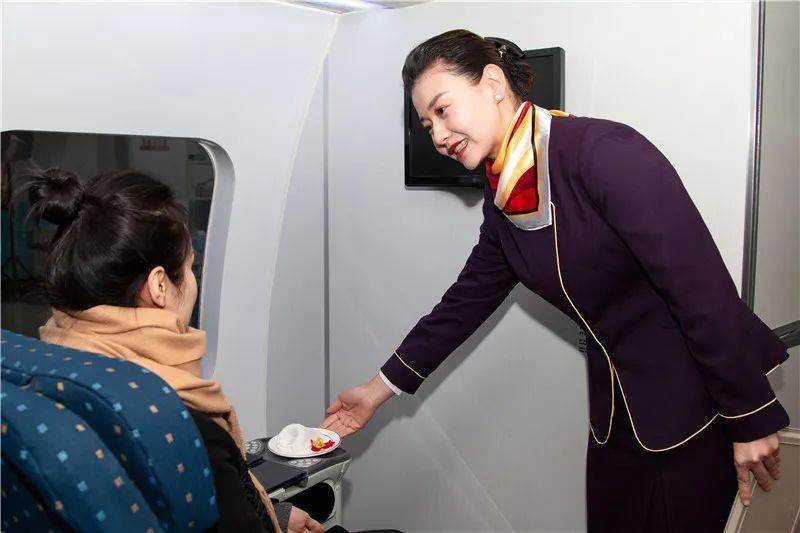 笃行励志青春领航翔宇航空为学子搭建梦想阶梯改变由此开始