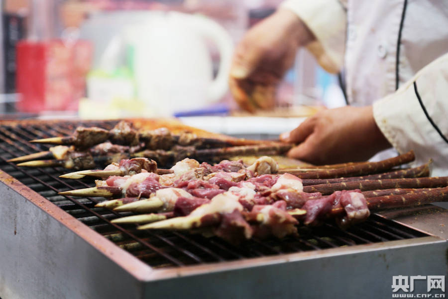 游客|在青海西宁赏美景品美食，过美好的夏天