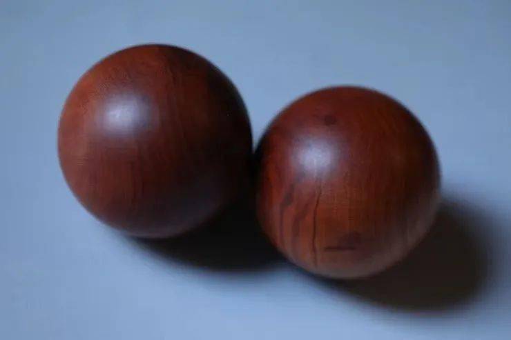 檀香什么样子的 ddc58c81b9cf4e909046fb66cb4dba3d.jpeg