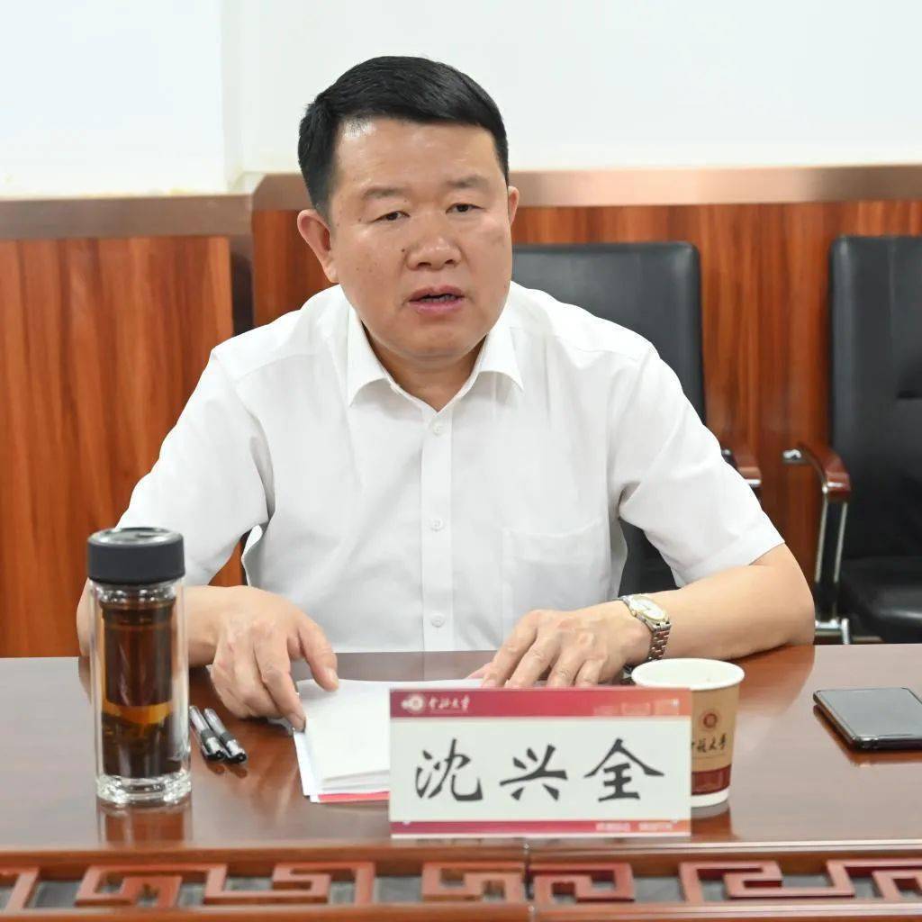 中国兵器装备集团总工程师,重庆长安望江工业集团董事长张健一行来校