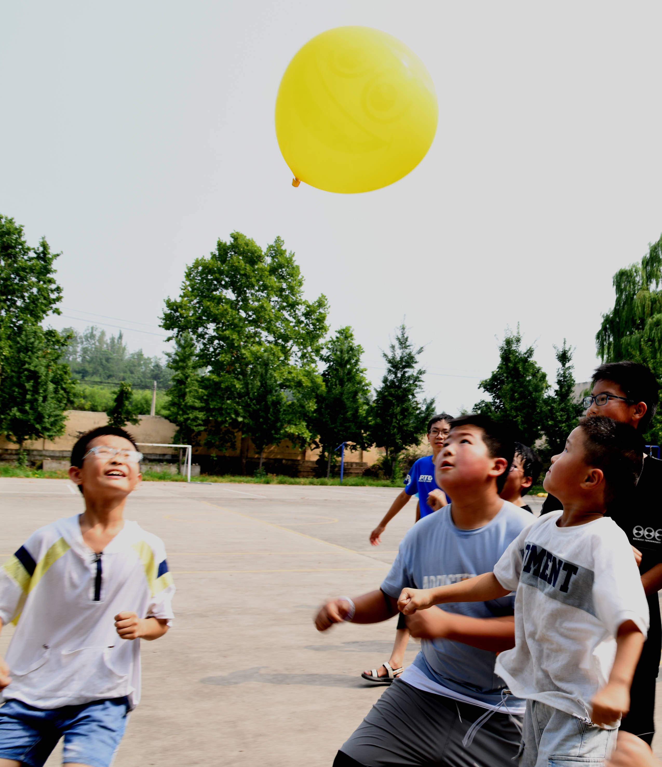 多彩活动乐暑假