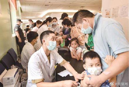 市民|网上热销三伏贴一方多病不靠谱 专家提醒市民不要擅自敷贴