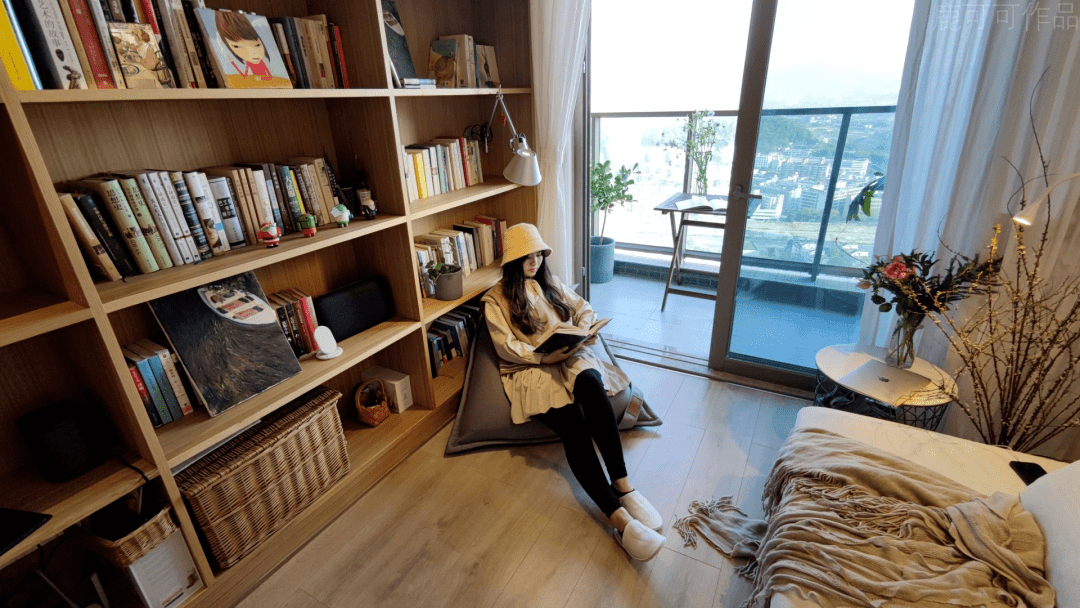 一个人的55㎡简洁舒适小家,不要电视墙,以休闲书吧 投影取代_空间