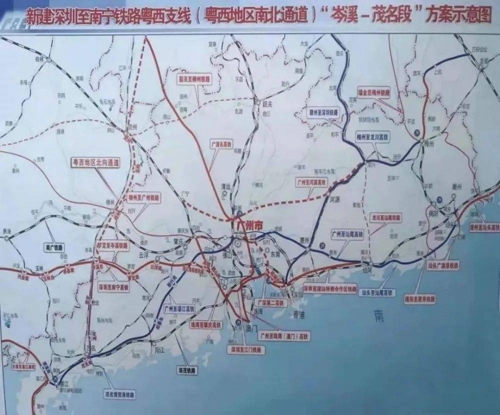 向南銜接廣湛高鐵和湛海高鐵,形成海南,粵西及桂東地區北上的一條便捷