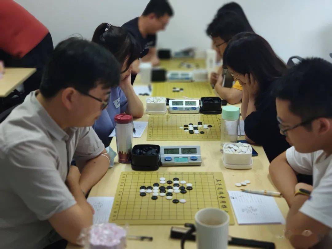 2021年上海五子棋新老交流第二站结束 新锐队胜出