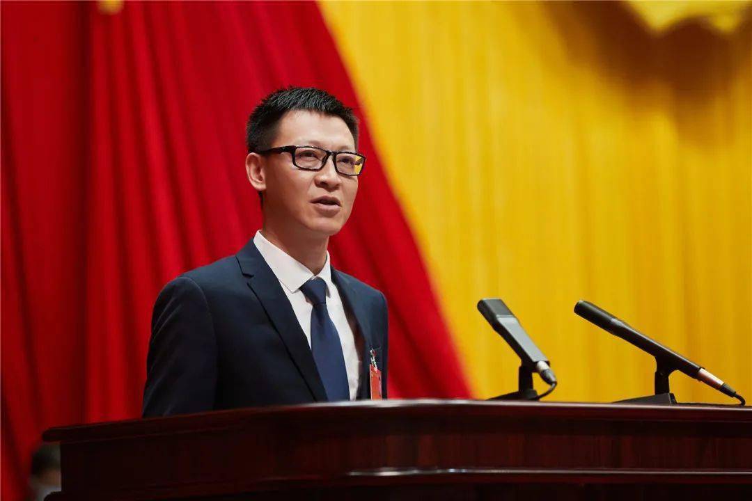 政协委员说 | 为实现个人梦想之上的梦想而努力_余杭