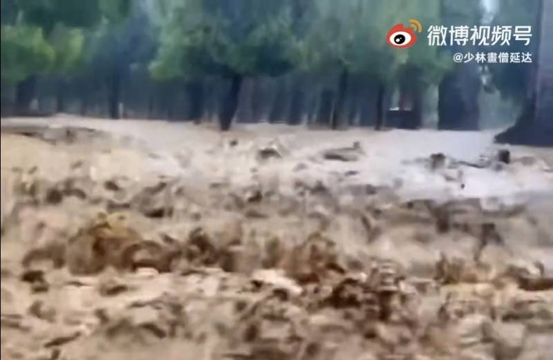 嵩山少林寺被淹暂停开放！河南暴雨持续，龙门石窟等景区闭园