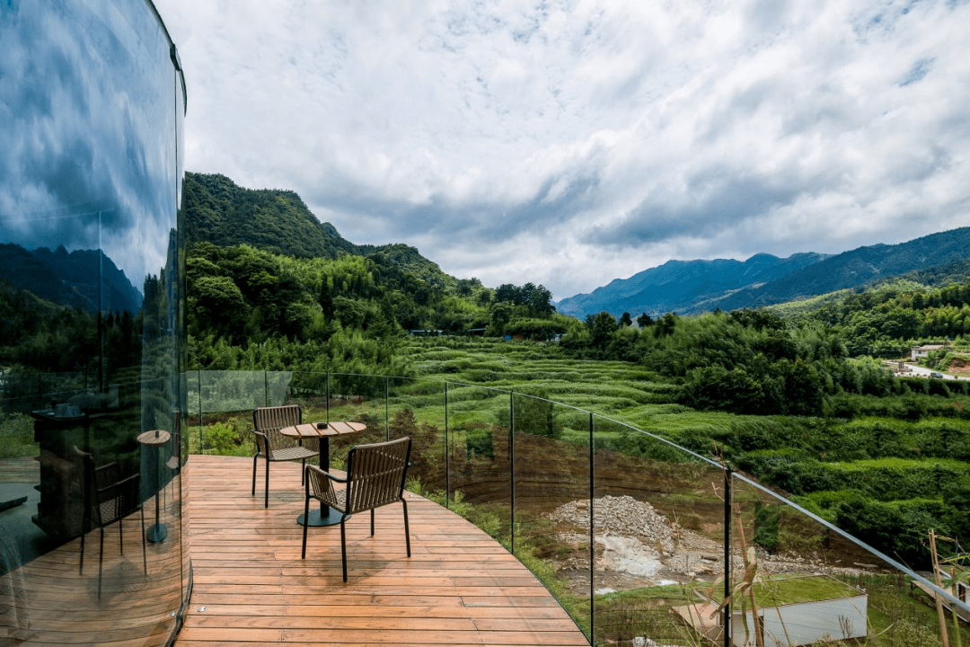 旅游攻略必去景点住宿 fd9876180c954cd3b2a64ca14ca61d6a.png