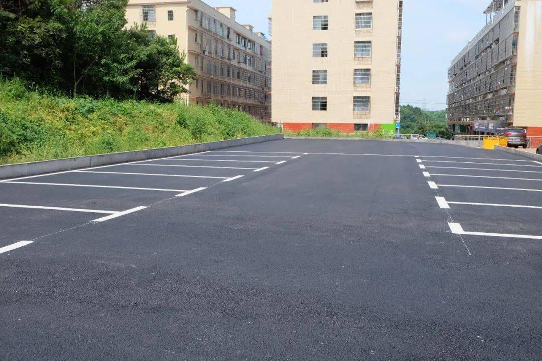 【民生新闻】黄兴会展经济区新增百余车位_停车场